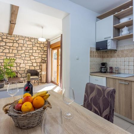 Apartmani Anita Dramalj Buitenkant foto