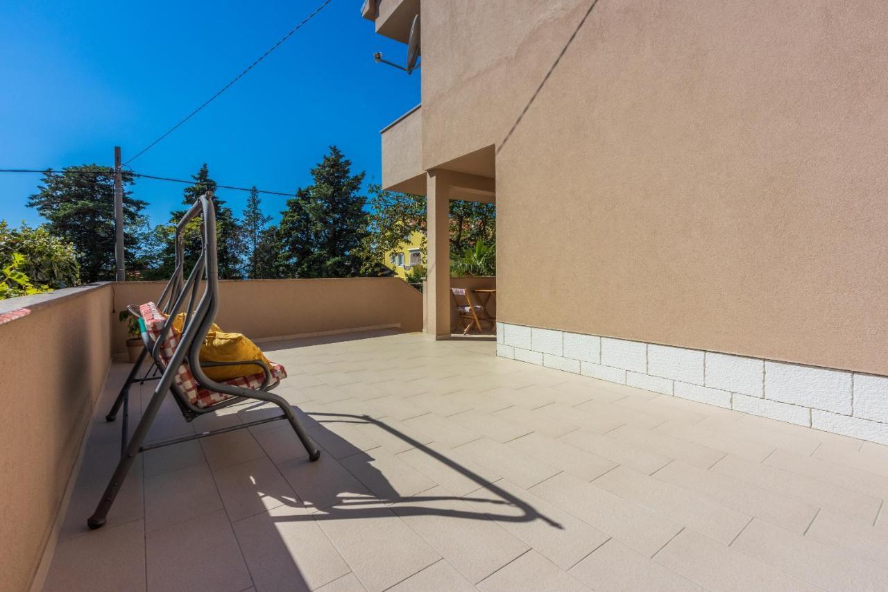 Apartmani Anita Dramalj Buitenkant foto